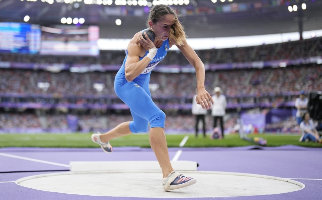 Sveva Gerevini, of Italy, competes during the women\'s heptathlon shot put at the 2024 Summer Olympics, Thursday, Aug. 8, 2024, in Saint-Denis, France. (AP Photo/Bernat Armangue)    Associated Press / LaPresse Only italy and Spain