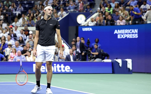 NEW YORK, NEW YORK - SEPTEMBER 06: Taylor Fritz of the United States celebrates after defeating Frances Tiafoe of the United States in their Men's Singles Semifinal match on Day Twelve of the 2024 US Open at USTA Billie Jean King National Tennis Center on September 06, 2024 in the Flushing neighborhood of the Queens borough of New York City.   Jamie Squire/Getty Images/AFP (Photo by JAMIE SQUIRE / GETTY IMAGES NORTH AMERICA / Getty Images via AFP)