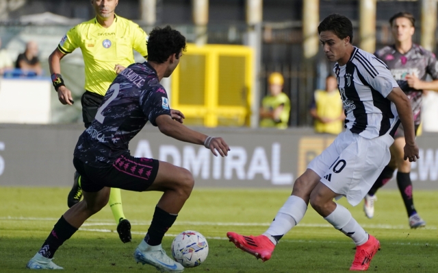 Juventus Kenyan Yildiz fight for the ball with Empoli’s Saba Goglichidze during the Serie A soccer match between Empoli and Juventus at the “Carlo Castellani - Computer Gross Arena” Stadium in Empoli (FI), center of Italy - Saturday, September 14, 2024. Sport - Soccer (Photo by Marco Bucco/La Presse)