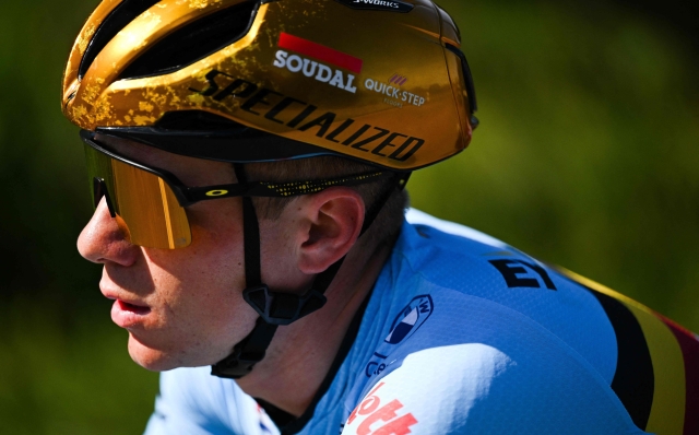 Belgium's Remco Evenepoel competes in the men's Elite Road Race cycling event during the UCI 2024 Road World Championships, in Zurich, on September 29, 2024. (Photo by Chris AULD / POOL / AFP) / -- IMAGE RESTRICTED TO EDITORIAL USE - STRICTLY NO COMMERCIAL USE --