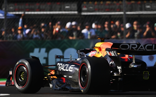 MEXICO CITY, MEXICO - OCTOBER 25: Max Verstappen of the Netherlands driving the (1) Oracle Red Bull Racing RB20 on track during practice ahead of the F1 Grand Prix of Mexico at Autodromo Hermanos Rodriguez on October 25, 2024 in Mexico City, Mexico. (Photo by Rudy Carezzevoli/Getty Images)