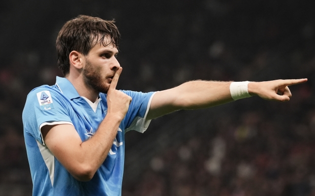 Napoli's Khvicha Kvaratskhelia celebrates after scoring the 0-2 goal for his team during the Serie A Enilive 2024/2025 match between Milan and Napoli at the San Siro Stadium in Milan, North Italy - Sport, Soccer Tuesday October 29, 2024 (Photo by Massimo Paolone/LaPresse)