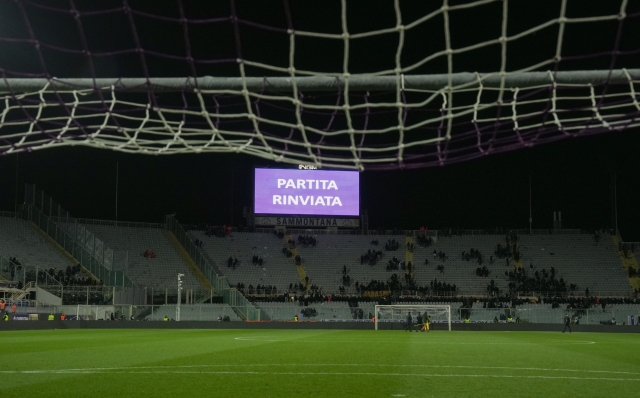 The screen indicates that the match is postponed during the Serie A Enilive 2024/2025 match between Fiorentina and Inter - Serie A Enilive at Artemio Franchi Stadium - Sport, Soccer - Florence, Italy - Sunday December 1, 2024 (Photo by Massimo Paolone/LaPresse)