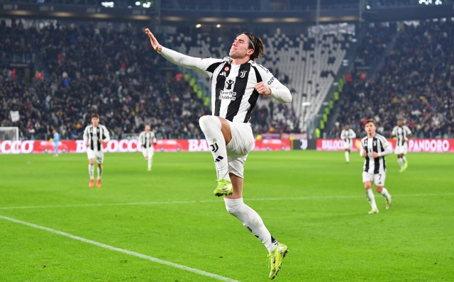 TURIN, ITALY - DECEMBER 17: Dusan Vlahovic of Juventus celebrates scoring his team's first goal during the Coppa Italia match between Juventus FC and Cagliari Calcio at Allianz Stadium on December 17, 2024 in Turin, Italy. (Photo by Valerio Pennicino/Getty Images)