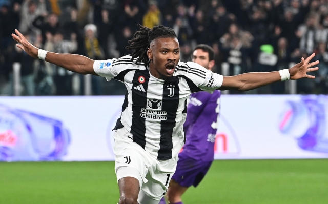 Juventus' French midfielder #19 Khephren Thuram-Ulien celebrates after scoring Juventus' first goal during the Italian Serie A football match between Juventus and Fiorentina at the Allianz Stadium in Turin on December 29, 2024. (Photo by Isabella BONOTTO / AFP)