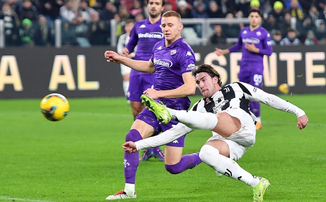 Juventus' Dusan Vlahovic  in action during the italian Serie A soccer match Juventus FC vs ACF Fiorentina at the Allianz Stadium in Turin, Italy, 29 December 2024 ANSA/ALESSANDRO DI MARCO