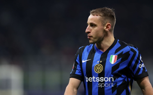 MILAN, ITALY - DECEMBER 19: Davide Frattesi of FC Internazionale, in action, looks on during Coppa Italia Match between FC Internazionale and Udinese Calcio at Stadio Giuseppe Meazza on December 19, 2024 in Milan, Italy. (Photo by Francesco Scaccianoce - Inter/Inter via Getty Images)