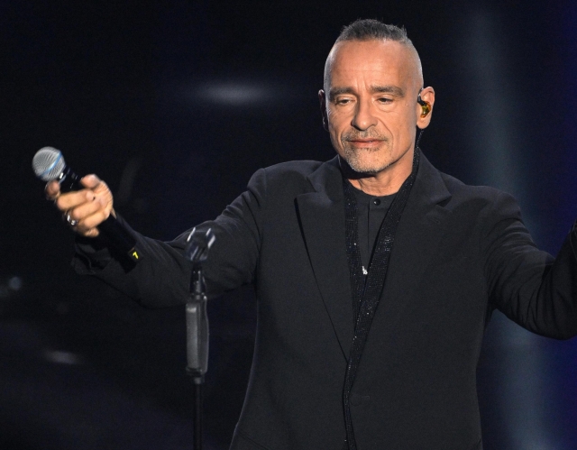 Eros Ramazzotti respinge le accuse del vicino che gli chiede 200mila euro