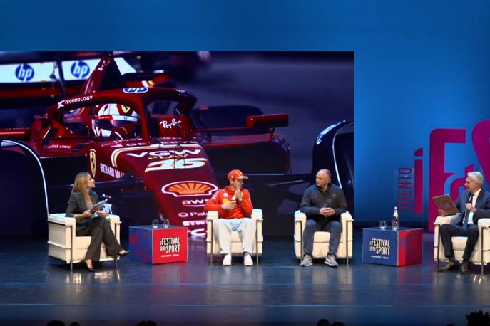 Leclerc e Vasseur, rosso Ferrari: guarda l'evento completo