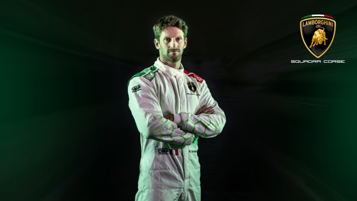 Romain Grosjean in tuta Lamborghini