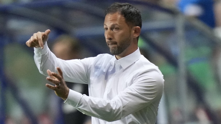Belgium's head coach Domenico Tedesco gives instructions from the side line during the Euro 2024 group F qualifying soccer match between Estonia and Belgium at the A. Le Coq Arena in Tallinn, Estonia, Tuesday, June 20, 2023. (AP Photo/Pavel Golovkin)
