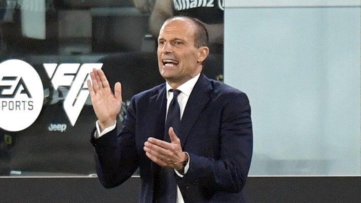 TURIN, ITALY - MAY 28: Head coach of Juventus Massimiliano Allegri gives his team instructions during the Serie A match between Juventus and AC MIlan at Allianz Stadium on May 28, 2023 in Turin, Italy. (Photo by Filippo Alfero - Juventus FC/Juventus FC via Getty Images)
