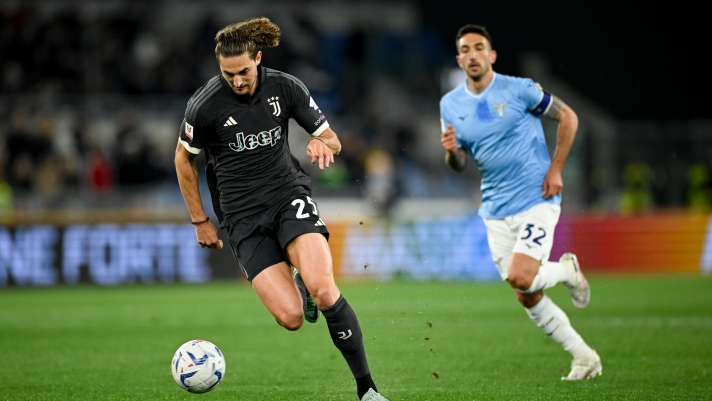 ROME, ITALY - APRIL 23: Adrien Rabiot of Juventus dribbles the ball during the Coppa Italia Semi-final Second Leg match between SS Lazio and Juventus FC at Stadio Olimpico on April 23, 2024 in Rome, Italy. (Photo by Daniele Badolato - Juventus FC/Juventus FC via Getty Images)