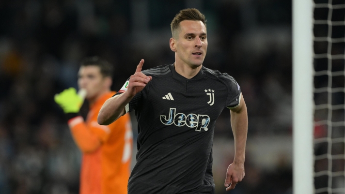 Juventus' Arkadiusz Milik celebrates after scoring their side's first goal of the game during the Coppa Italia Semi final (leg 2 of  2)  soccer match between Lazio and Juventus at Rome's Olympic Stadium, Italy - Tuesday, April 23, 2024. Sport - Soccer . (Photo by Alfredo Falcone/LaPresse)