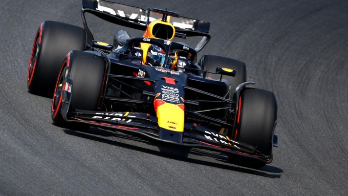 MIAMI, FLORIDA - MAY 04: Max Verstappen of the Netherlands driving the (1) Oracle Red Bull Racing RB20 on track during qualifying ahead of the F1 Grand Prix of Miami at Miami International Autodrome on May 04, 2024 in Miami, Florida.   Chris Graythen/Getty Images/AFP (Photo by Chris Graythen / GETTY IMAGES NORTH AMERICA / Getty Images via AFP)