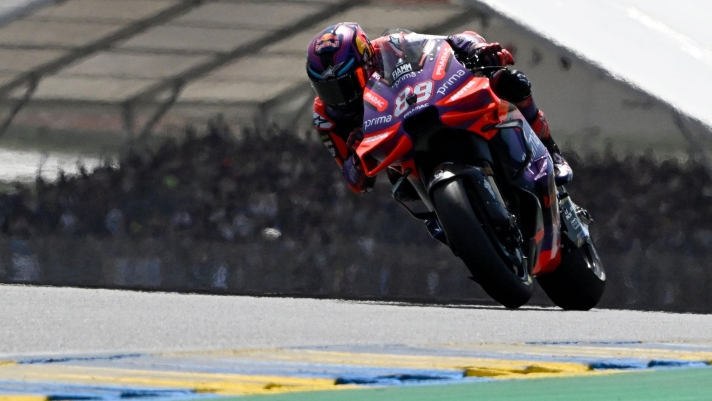 Ducati Prima Pramac Racing's Protuguese rider Jorge Martin competes during the French MotoGP Grand Prix sprint race at the Bugatti circuit in Le Mans, northwestern France, on May 11, 2024. (Photo by JULIEN DE ROSA / AFP)