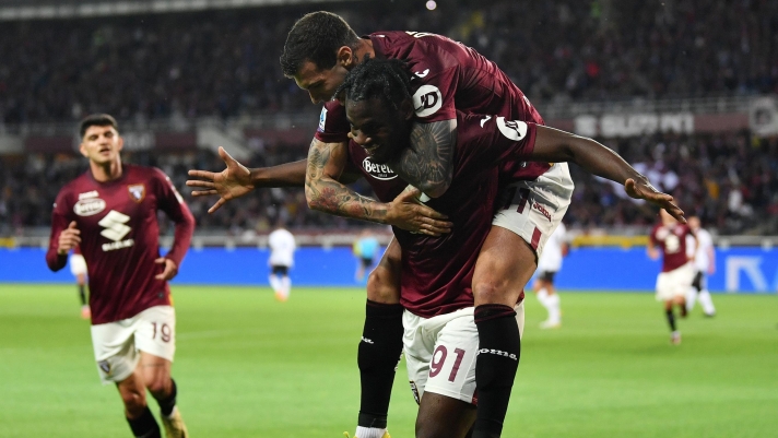 TURIN, ITALY - MAY 18: Duvan Zapata of Torino FC celebrates with teammate Pietro Pellegri after scoring his team's first goal during the Serie A TIM match between Torino FC and AC Milan at Stadio Olimpico di Torino on May 18, 2024 in Turin, Italy. (Photo by Valerio Pennicino/Getty Images)