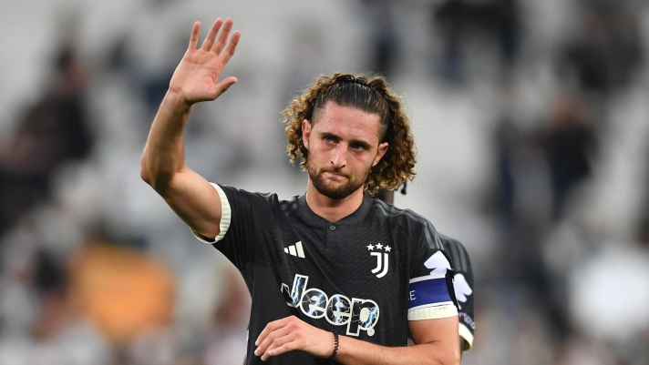 TURIN, ITALY - MAY 12: Adrien Rabiot of Juventus acknowledges the fans after the Serie A TIM match between Juventus and US Salernitana at  on May 12, 2024 in Turin, Italy. (Photo by Valerio Pennicino/Getty Images)