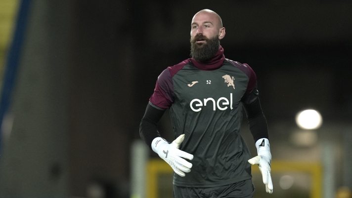 Torino's goalkeeper Vanja Milinkovic-Savic during the Serie A Enilive 2024/2025 match between Empoli and Torino - Serie A Enilive at Carlo Catellani Stadium - Sport, Soccer - Empoli, Italy - Friday December 13, 2024 (Photo by Massimo Paolone/LaPresse)