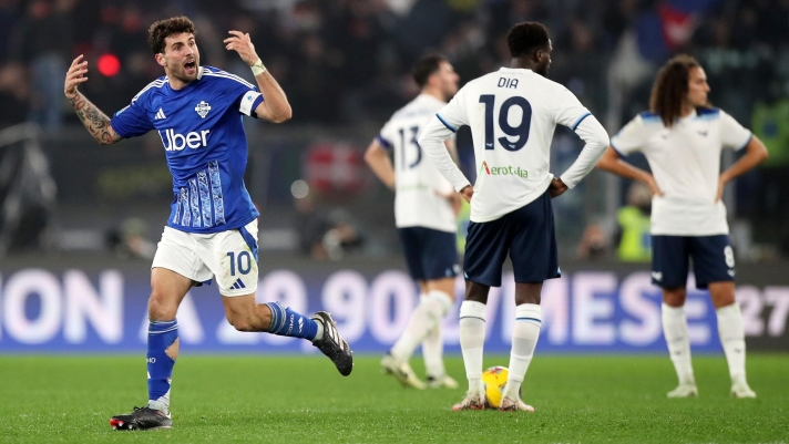 ROME, ITALY - JANUARY 10: Patrick Cutrone of Como celebrates scoring his team's first goal during the Serie A match between SS Lazio and Como at Stadio Olimpico on January 10, 2025 in Rome, Italy. (Photo by Paolo Bruno/Getty Images)