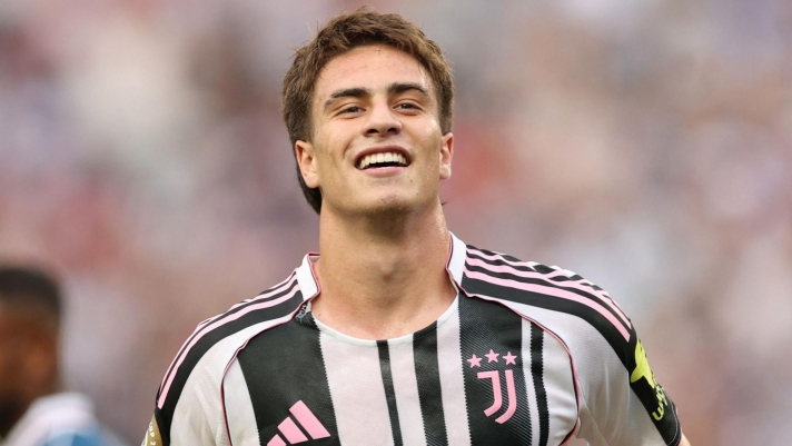 TOPSHOT - Juventus' Turkish midfielder #10 Kenan Yildiz celebrates scoring his team's second goal during the FIFA Club World Cup 2025 Group G football match between Italy's Juventus and Morocco's Wydad AC at the Lincoln Financial Field stadium in Philadelphia on June 22, 2025. (Photo by CHARLY TRIBALLEAU / AFP)
