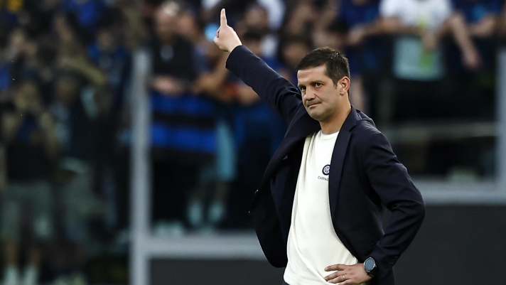 Inter’s coach Cristian Chivu reacts during the Italian Serie A soccer match SS Lazio vs FC Inter at the Olimpico stadium in Rome, Italy, 09 May 2026. ANSA/ANGELO CARCONI