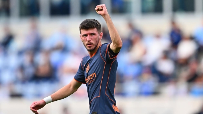   Petar Sucic of FC Internazionale celebrates  after scoring the goal during the Serie A match between SS Lazio and FC Internazionale at Stadio Olimpico on May 09, 2026 in Rome, Italy. (Photo by Mattia Pistoia - Inter/Inter via Getty Images)