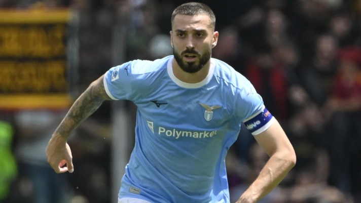 Lazio’s Mario Gila during the Serie A Enilive soccer match between AS Roma and SS Lazio at the Rome's Olympic stadium, Italy - Sunday, May 17, 2026. Sport - Soccer. (Photo by Fabrizio Corradetti / LaPresse)