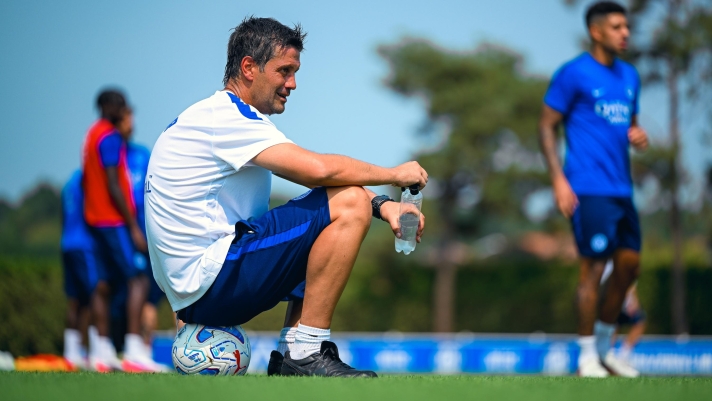  Cristian Chivu of FC Internazionale looks on during the FC Internazionale training session at Inter Training Centre - In Memory of Angelo Moratti at Appiano Gentile on August 13, 2026 in Como, Italy. (Photo by Mattia Pistoia - Inter/Inter via Getty Images)
