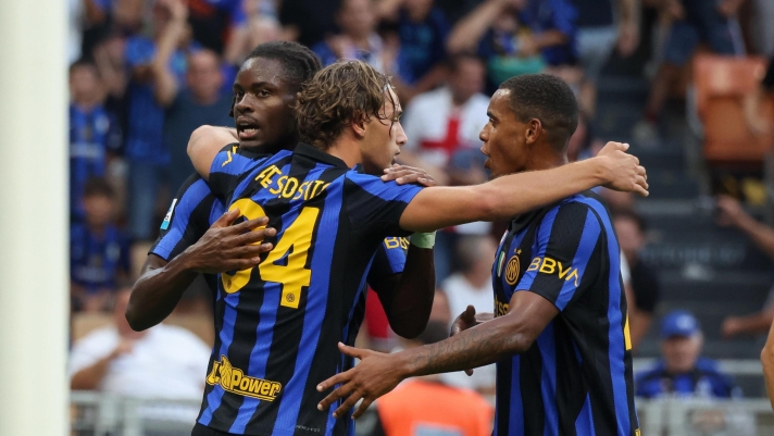 FC Inter's players celebrate the goal scored by FC Inter's forward Pio Esposito during the Italian Serie A soccer match between FC Inter and AC Monza at Giuseppe Meazza Stadium in Milan, Italy, 22 August 2026. ANSA / MATTEO BAZZI