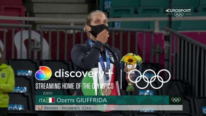 Nella finale per il bronzo di judo femminile, categoria -52 kg, l'italiana Odette Giuffrida supera l'ungherese Pupp con un Ippon al golden score e si classifica terza. Guarda la cerimonia di premiazione. E guarda ogni imperdibile momento dei Giochi Olimpici Tokyo 2020 su Discovery+