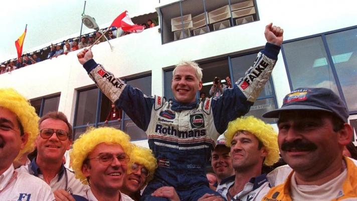 Ecco le cinque cose che (forse) non sai su Jacques Villeneuve, svelate in occasione del suo 50esimo compleanno. La rubrica di Gazzetta, a cura di Chiara Soldi, vi svela i segreti più nascosti dei grandi campioni dello sport.