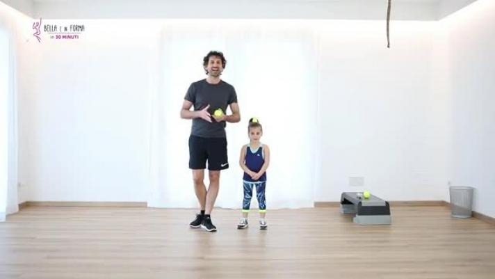 Il fitness coach Marco Caggiati ci mostra come possono allenarsi i bambini...