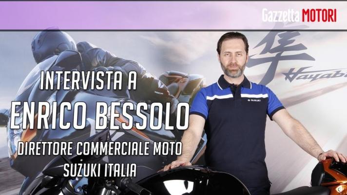 In occasione della presentazione della nuova Suzuki Hayabusa, abbiamo intervistato Enrico Bessolo, direttore commerciale moto Suzuki Italia, che ci ha parlato di come è nato il progetto. E ci ha svelato che il turbo è stato considerato e anche provato