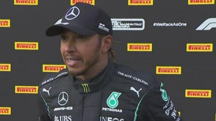 Il pilota della Mercedes, Lewis Hamilton, commenta ai microfoni di Sky il secondo posto raggiunto nel Gp dell'Emilia Romagna di Formula 1
