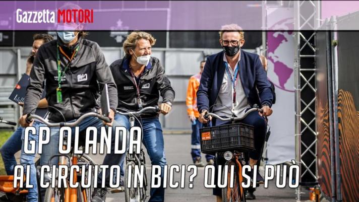 Seguite il nostro inviato verso il circuito di Zandvoort di F1, dove il mezzo più comodo per muoversi è la bicicletta, come nella migliore tradizione olandese