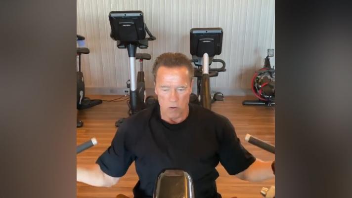 Il workout di Arnold Schwarzenegger, classe 1947, è sempre fonte d'ispirazione. Guardatelo...