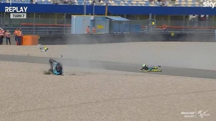 Purtroppo una delle piste più amate ha voltato quasi subito la schiena a Valentino Rossi, caduto all’ottavo giro alla curva 7 del GP d'Olanda