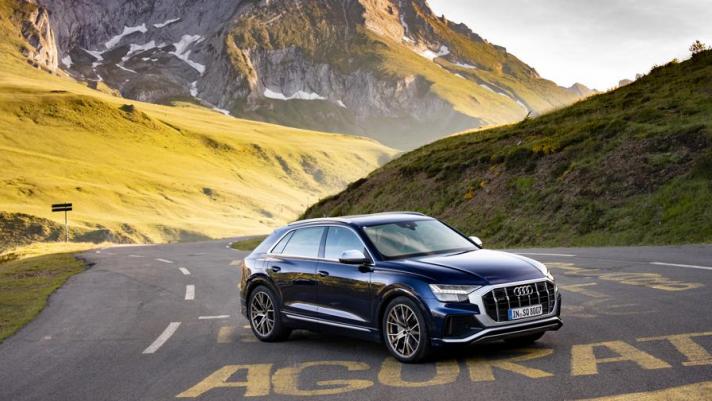 Arriva la versione S del suv Audi dort di un look sportivo e prestazioni mozzafiato grazie all’esclusivo Turbodiesel V8 da 435 cv