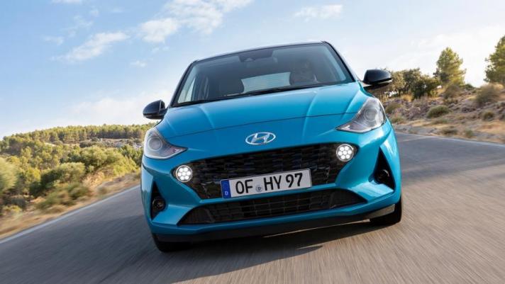 Primo contatto con la nuova Hyundai i10 che esordisce al salone di Francoforte (12-22 settembre). L’auto è firmata dal giovane designer italiano Davide Varenna
