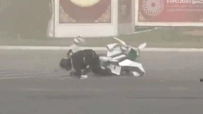 Un esemplare della moto volante di Hoversurf si è schiantato al suolo durante un volo dimostrativo, fortunatamente senza conseguenze per il pilota