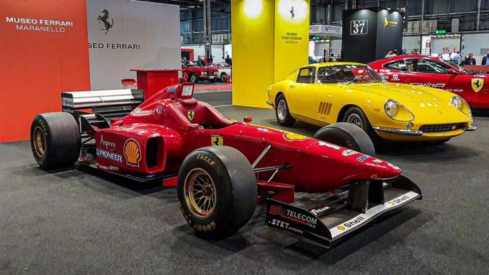 Dalla prima Ferrari Formula 1 di Michael Schumacher F310 del 1996  alla coupé Alfa Romeo 1900C Sprint, passando per Ferrari 266 GTB4 e la rarissima Fiat 509 S Zagato del 1927. Alcuni dei gioielli italiani esposti a Milano AutoClassica 2021.