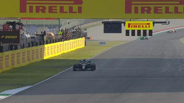 Lewis Hamilton vince il 90° GP della carriera