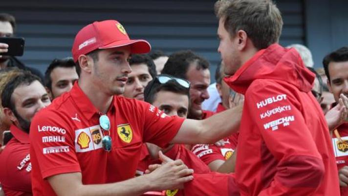 Charles Leclerc e Sebastian Vettel. Ansa