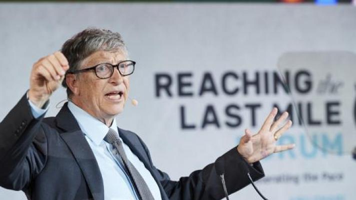 Bill Gates lo scorso novembre al Louvre di Abu Dhabi. Ap