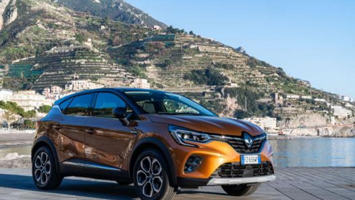 La Renault Captur si rinnova diventando più spaziosa
