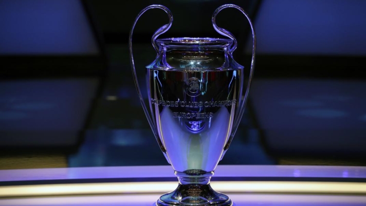 Il trofeo della Uefa Champions League AP