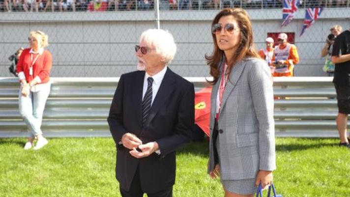 Bernie Ecclestone, 89 anni, con la moglie Fabiana, 45. LaPresse