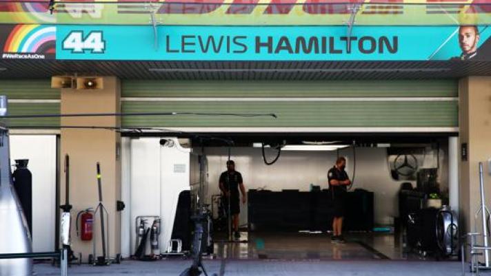 Ma sul garage c’è il nome di Lewis. Getty Images