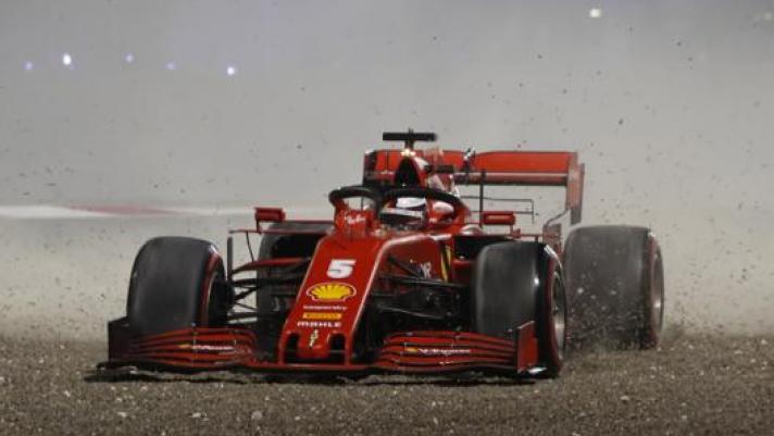 Le difficoltà di Vettel a Sakhir. LaPresse